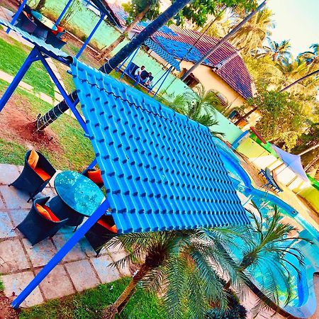 Summer Beach Resort, Goa - #Near Baga Beach #Swimming Pool #Garden #Bar #Lift #Premium Rooms #Property Of The Year #70565-84665 卡兰古特 外观 照片