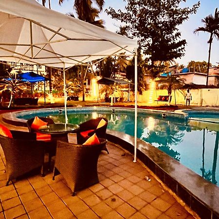 Summer Beach Resort, Goa - #Near Baga Beach #Swimming Pool #Garden #Bar #Lift #Premium Rooms #Property Of The Year #70565-84665 卡兰古特 外观 照片