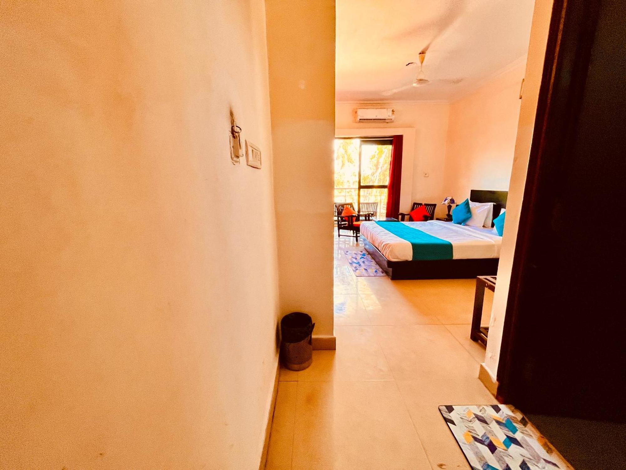 Summer Beach Resort, Goa - #Near Baga Beach #Swimming Pool #Garden #Bar #Lift #Premium Rooms #Property Of The Year #70565-84665 卡兰古特 外观 照片