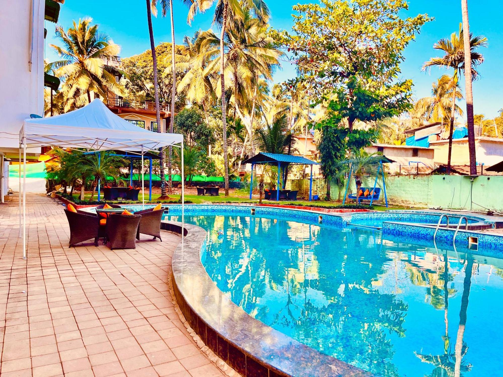 Summer Beach Resort, Goa - #Near Baga Beach #Swimming Pool #Garden #Bar #Lift #Premium Rooms #Property Of The Year #70565-84665 卡兰古特 外观 照片
