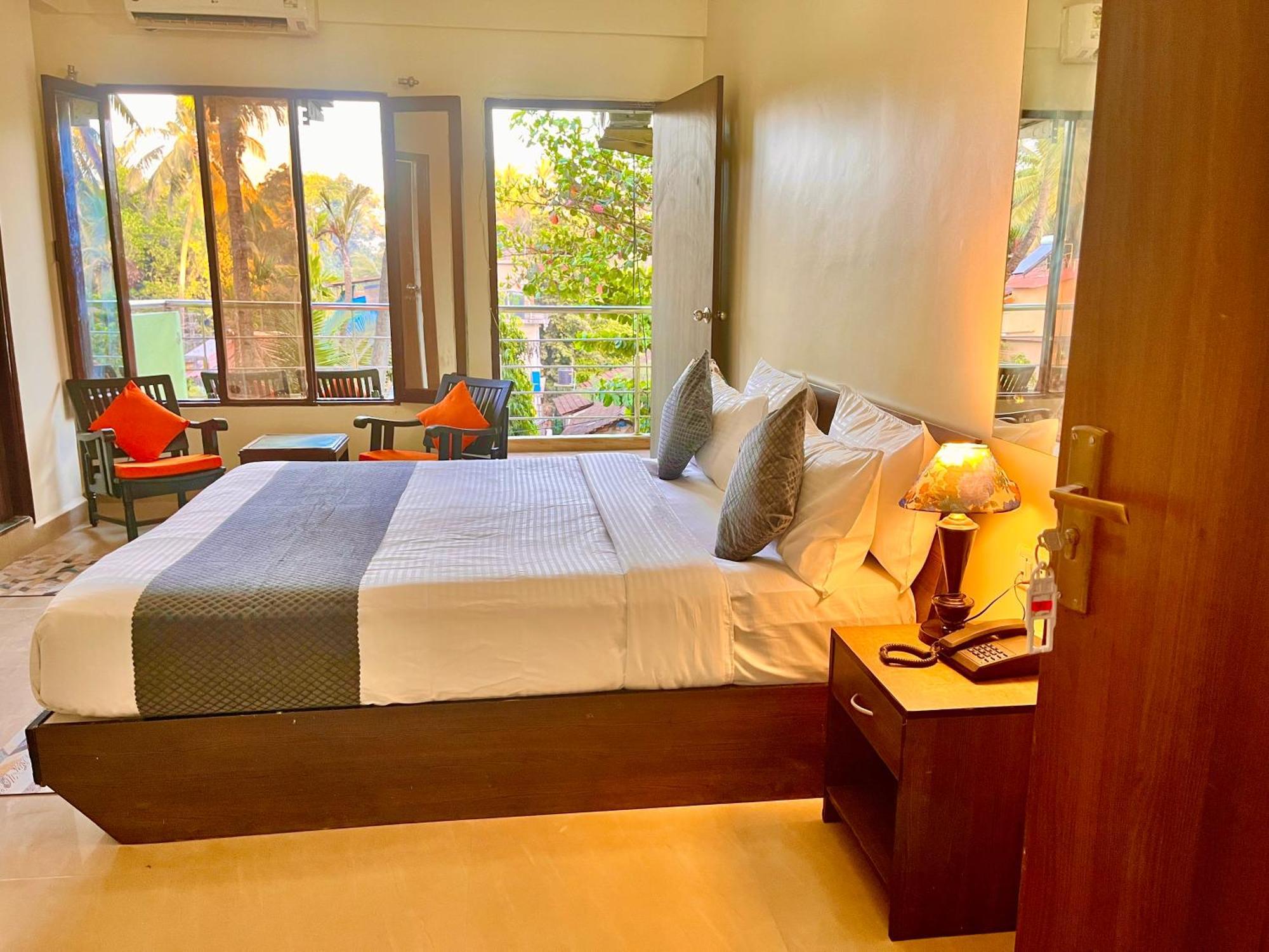 Summer Beach Resort, Goa - #Near Baga Beach #Swimming Pool #Garden #Bar #Lift #Premium Rooms #Property Of The Year #70565-84665 卡兰古特 外观 照片