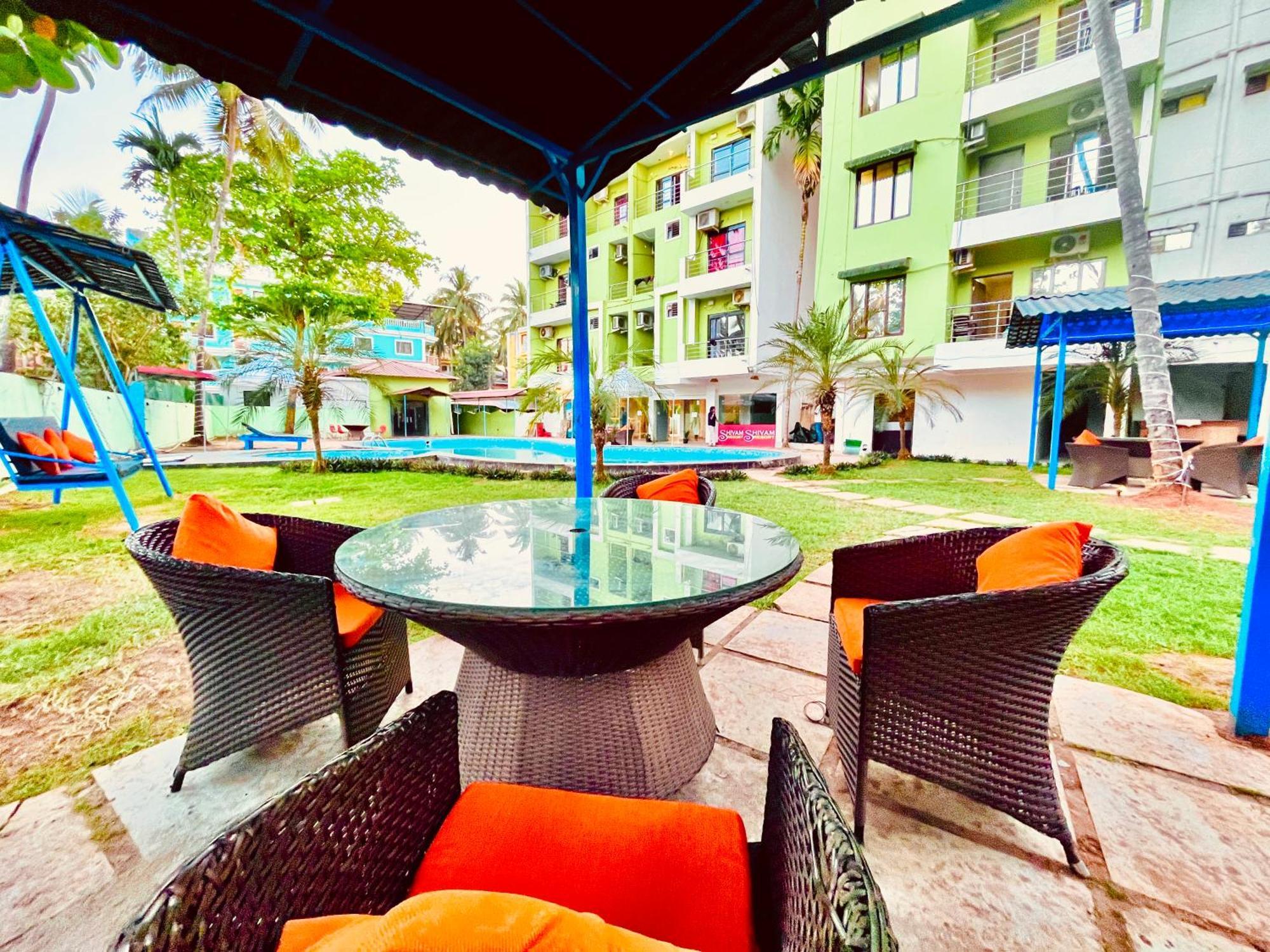 Summer Beach Resort, Goa - #Near Baga Beach #Swimming Pool #Garden #Bar #Lift #Premium Rooms #Property Of The Year #70565-84665 卡兰古特 外观 照片