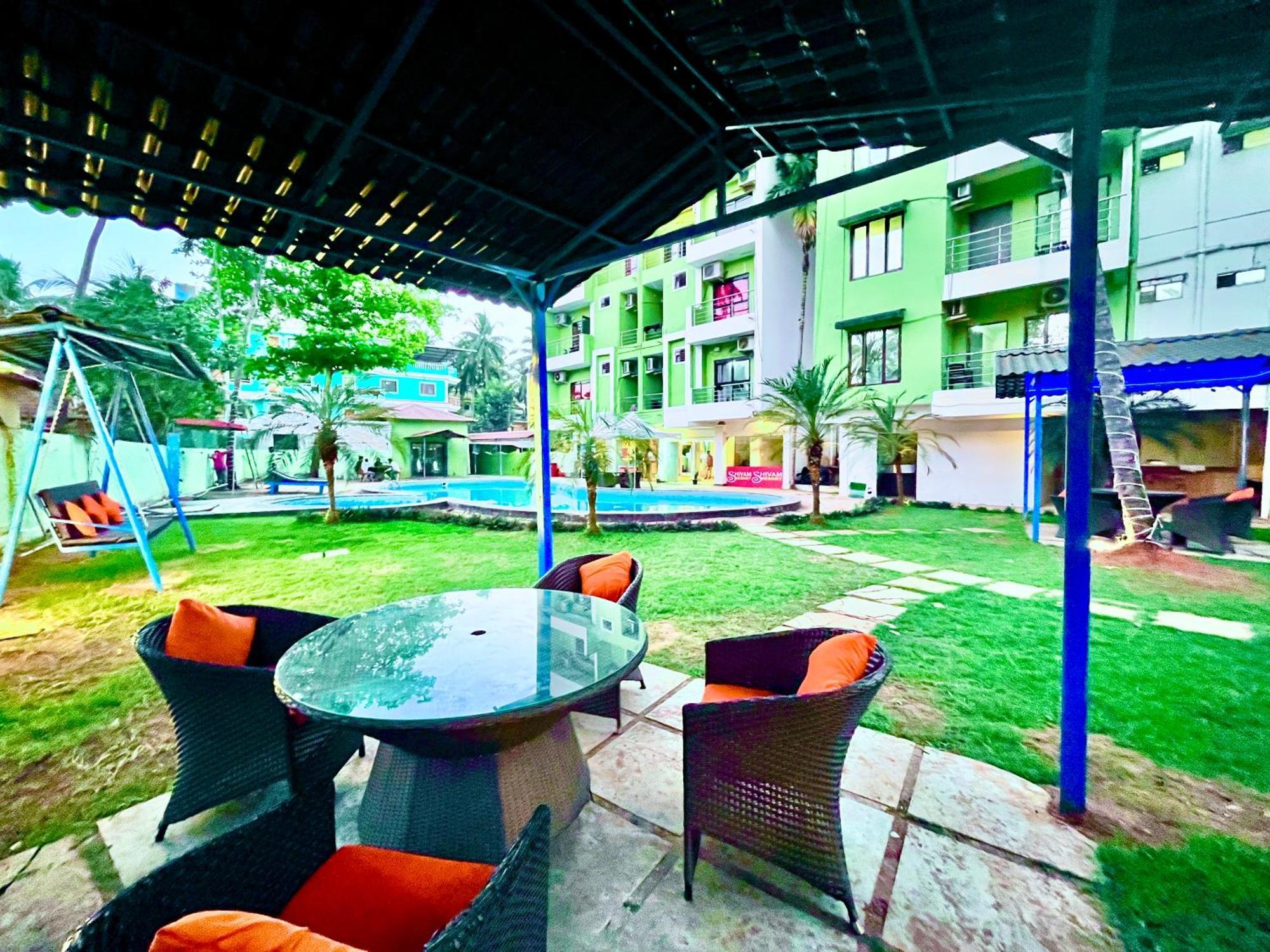 Summer Beach Resort, Goa - #Near Baga Beach #Swimming Pool #Garden #Bar #Lift #Premium Rooms #Property Of The Year #70565-84665 卡兰古特 外观 照片