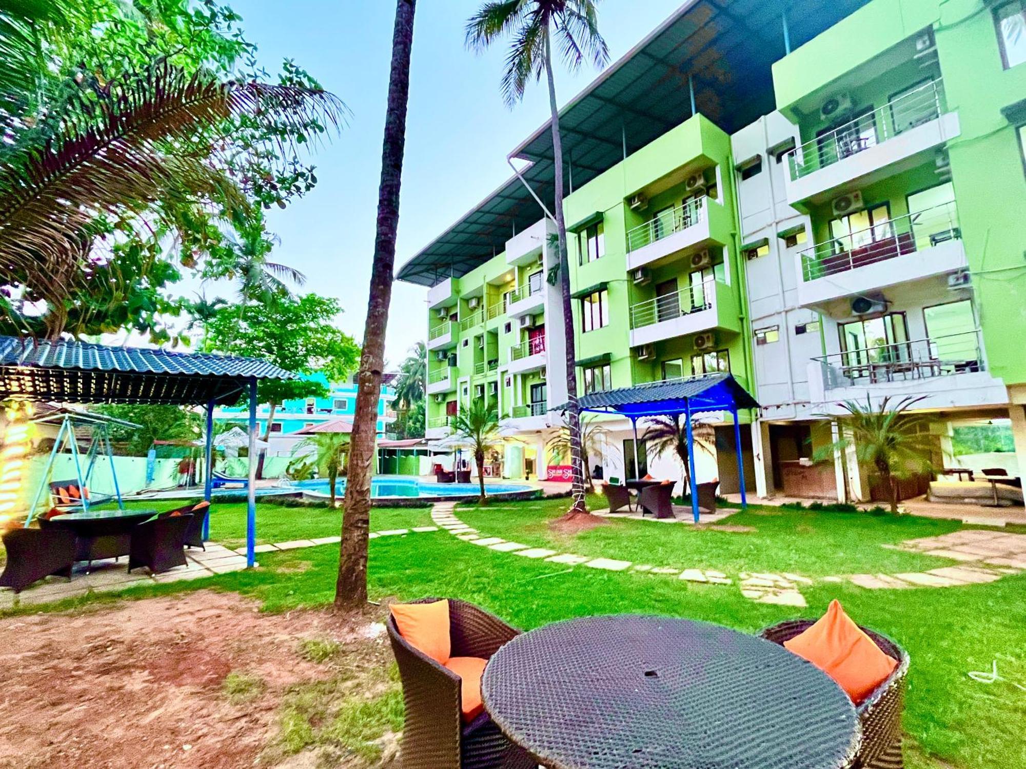 Summer Beach Resort, Goa - #Near Baga Beach #Swimming Pool #Garden #Bar #Lift #Premium Rooms #Property Of The Year #70565-84665 卡兰古特 外观 照片