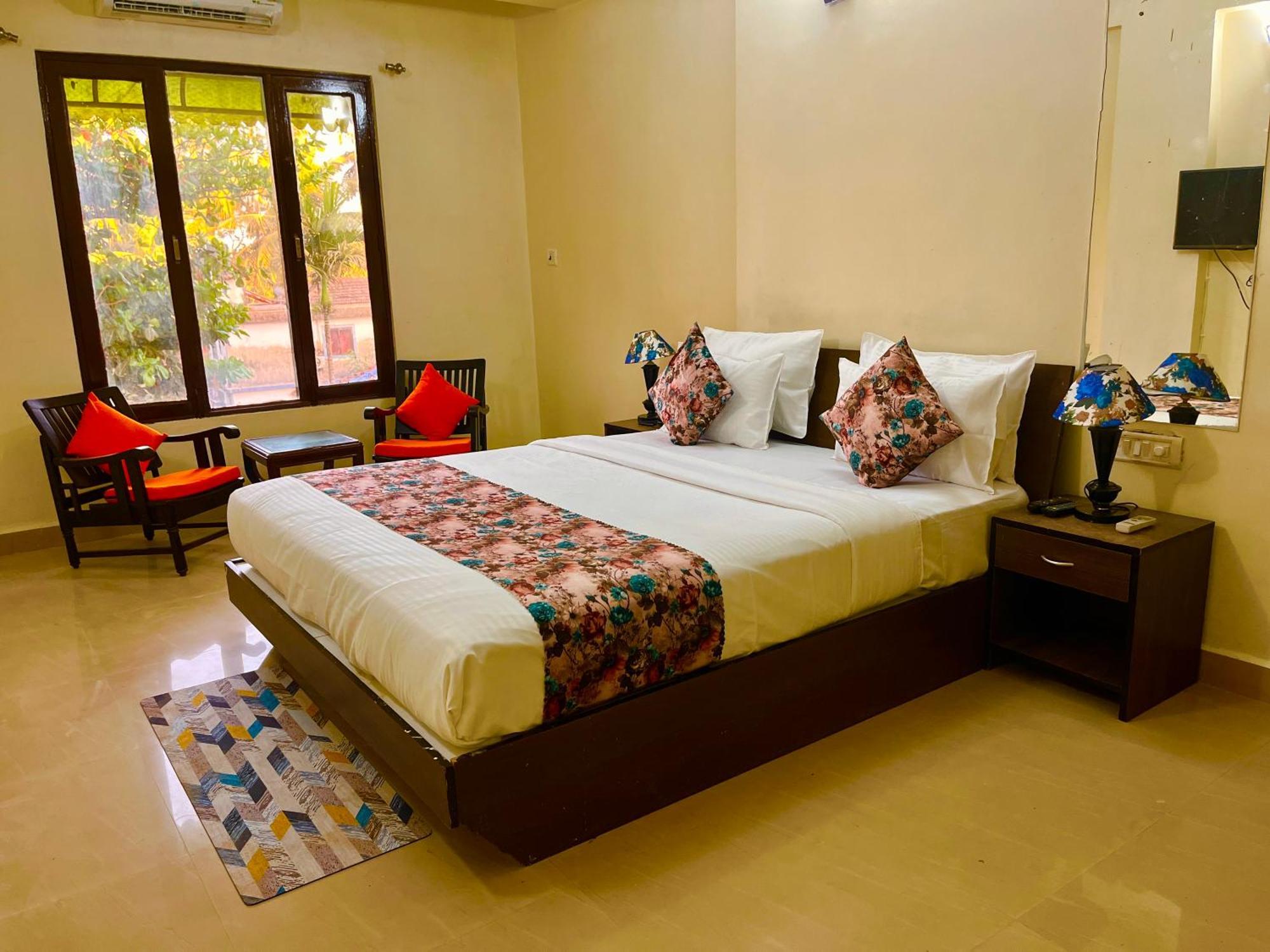 Summer Beach Resort, Goa - #Near Baga Beach #Swimming Pool #Garden #Bar #Lift #Premium Rooms #Property Of The Year #70565-84665 卡兰古特 外观 照片