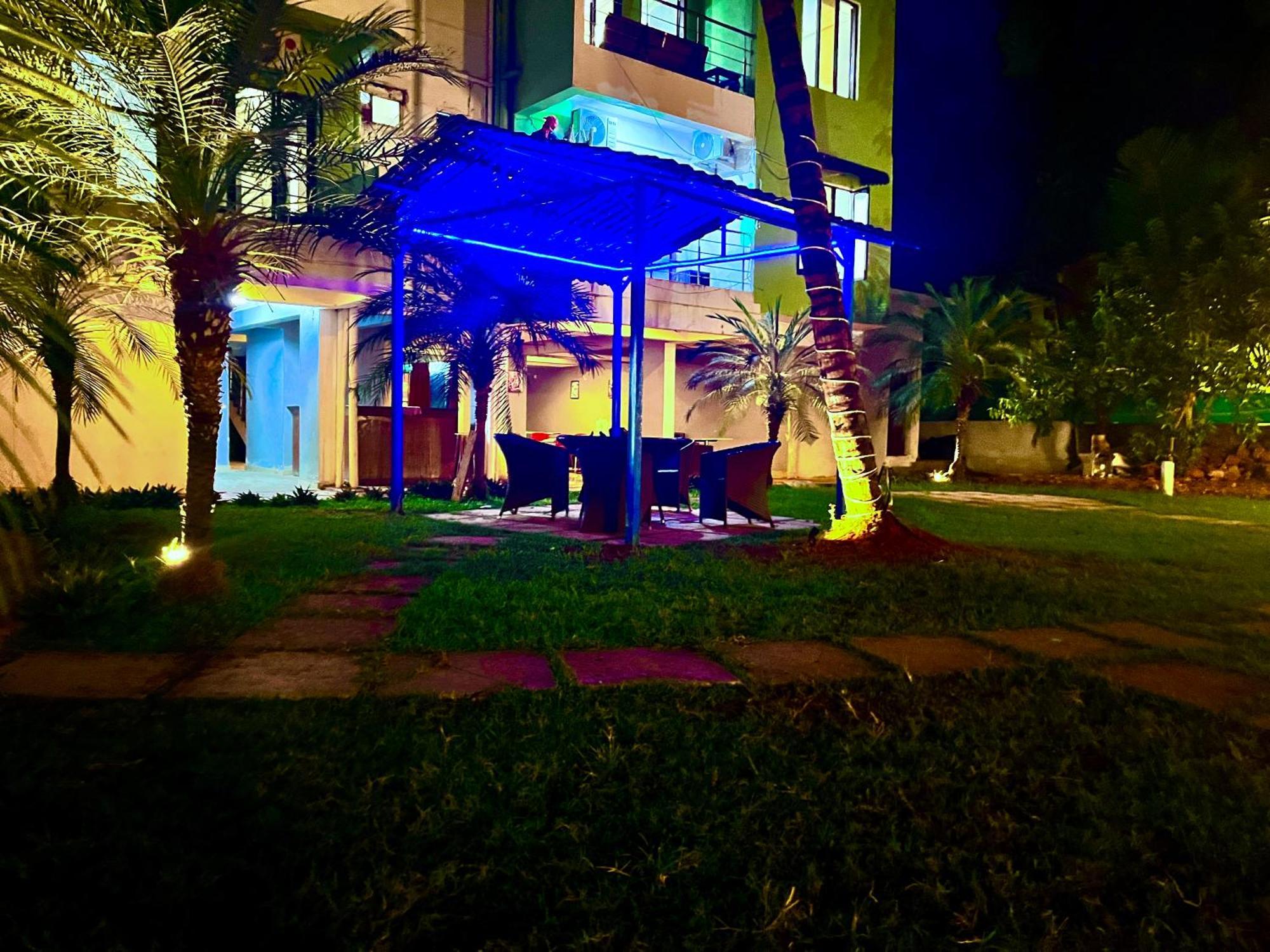 Summer Beach Resort, Goa - #Near Baga Beach #Swimming Pool #Garden #Bar #Lift #Premium Rooms #Property Of The Year #70565-84665 卡兰古特 外观 照片