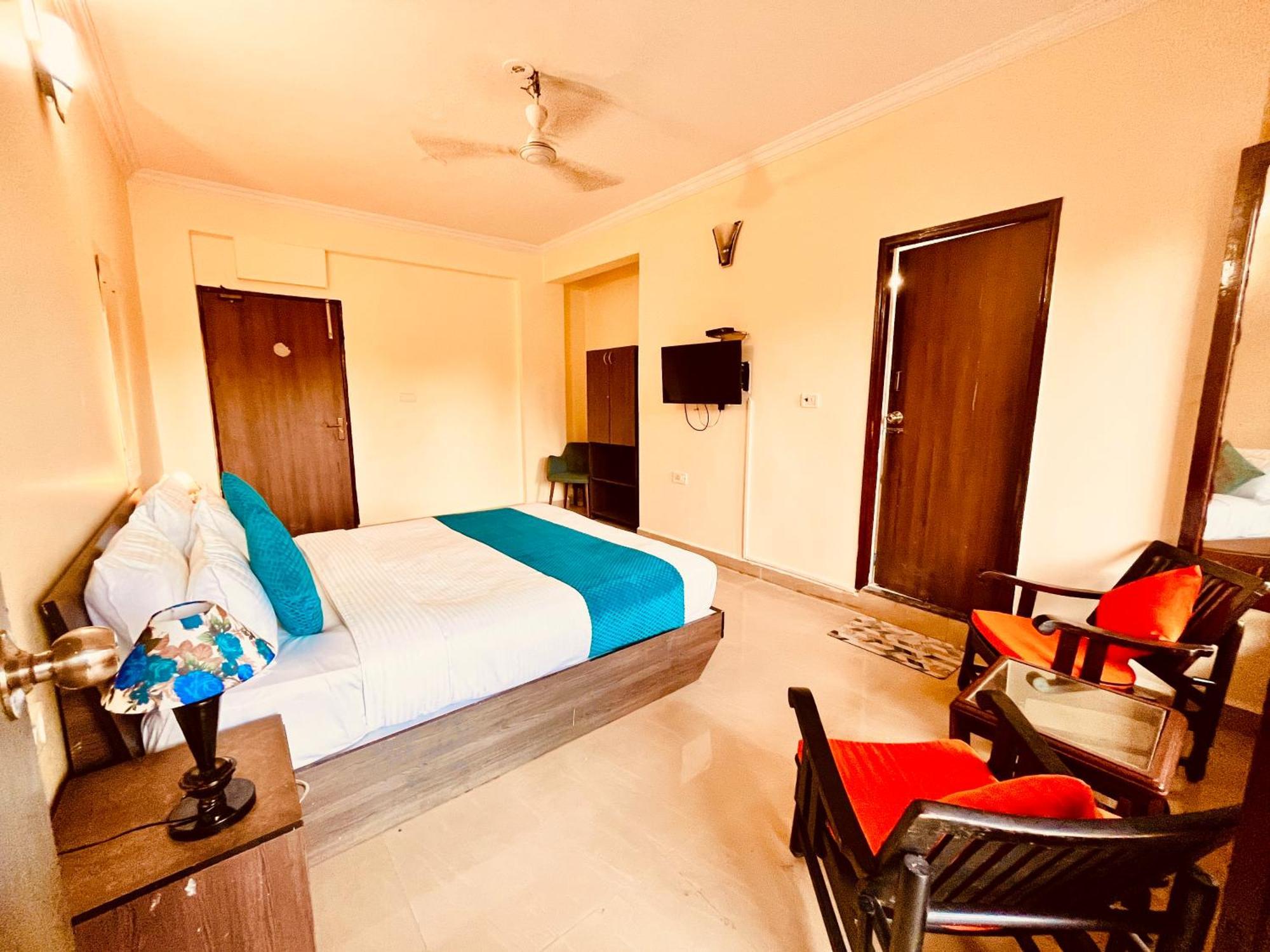 Summer Beach Resort, Goa - #Near Baga Beach #Swimming Pool #Garden #Bar #Lift #Premium Rooms #Property Of The Year #70565-84665 卡兰古特 外观 照片