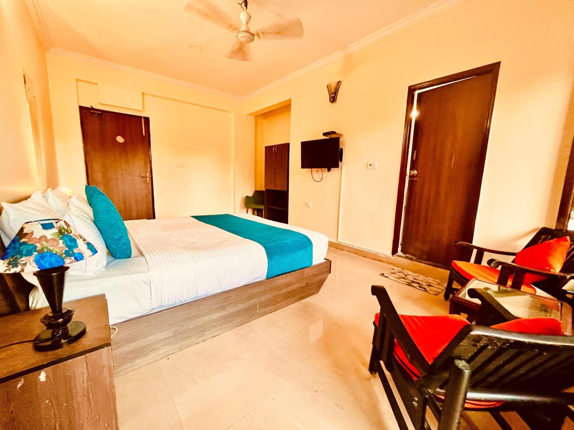 Summer Beach Resort, Goa - #Near Baga Beach #Swimming Pool #Garden #Bar #Lift #Premium Rooms #Property Of The Year #70565-84665 卡兰古特 外观 照片